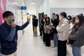 生物產業講座參訪濟生醫藥生技股份有限公司及葡萄王生技股份有限公司圖片